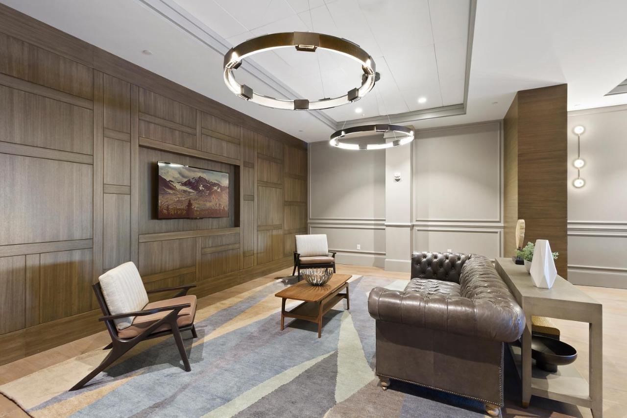 The Vanderbilt Hotel Suites 웨스트버리 외부 사진